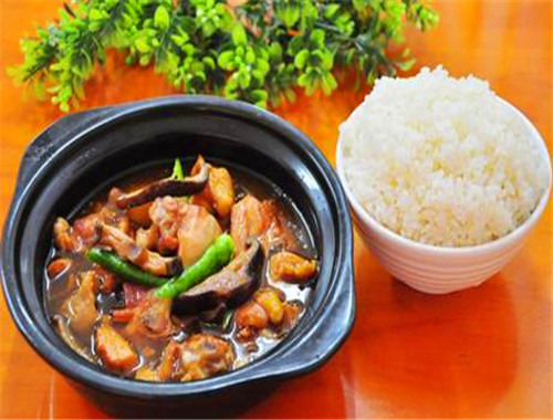 郝外婆黄焖鸡米饭