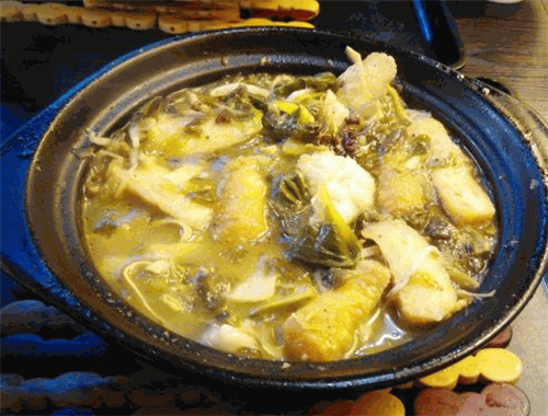 黄小庆酸菜鱼米线