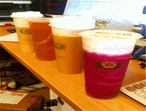 茶狗鲜奶茶