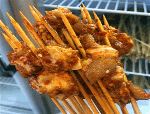 来两根砂锅串串