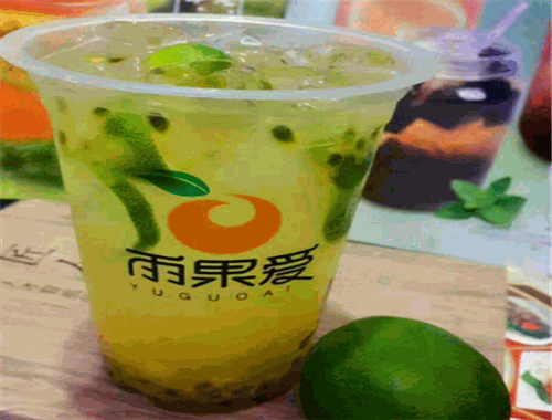 雨果爱奶茶