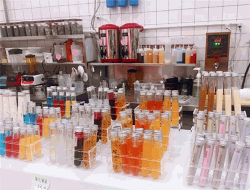漩茶师奶茶实验室