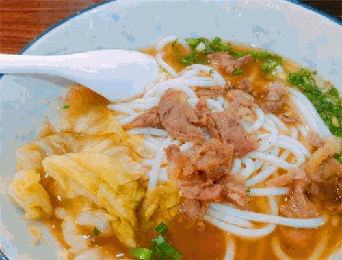 梁小担牛肉粉