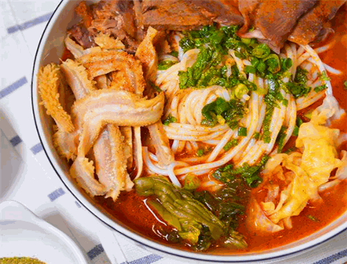 梁小担牛肉粉