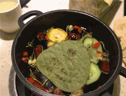 偶素素食火锅