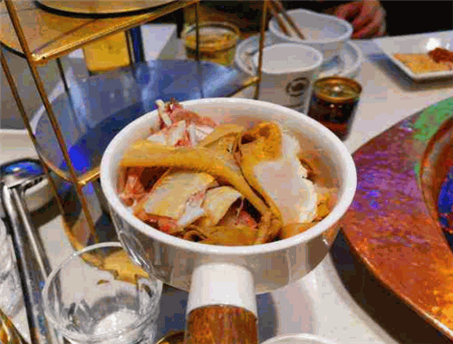 袁百万牛杂火锅
