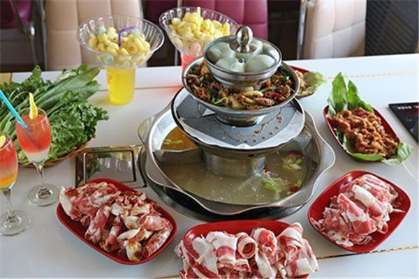 一食三客火锅加盟