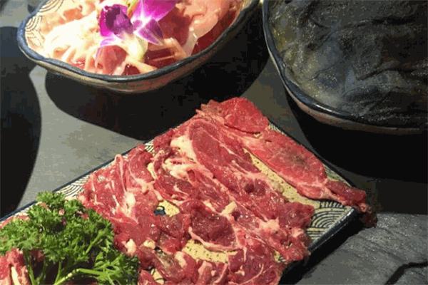 一食三客火锅加盟