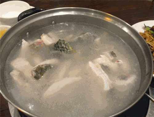 脆肉鲩火锅