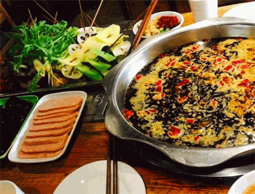 城里巷外串串香火锅