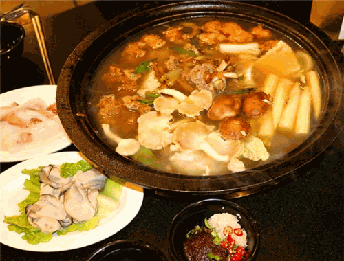 门巴石头火锅