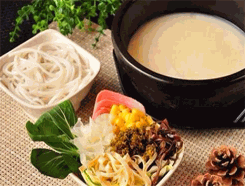 追味客骨汤米线