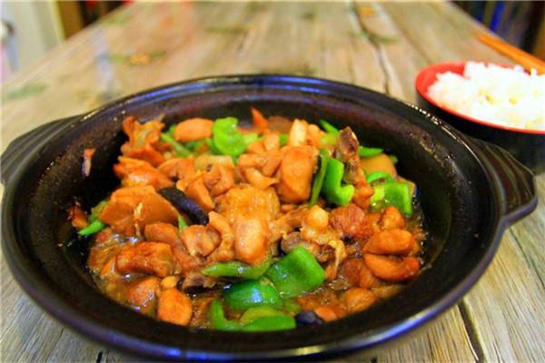 食客领先黄焖鸡