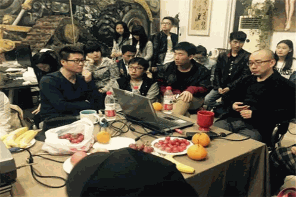 路易美术学堂
