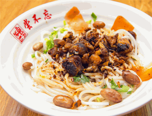 尝不忘桂林米粉