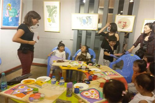 Creator儿童美术学院