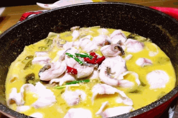 小肥猫酸菜鱼