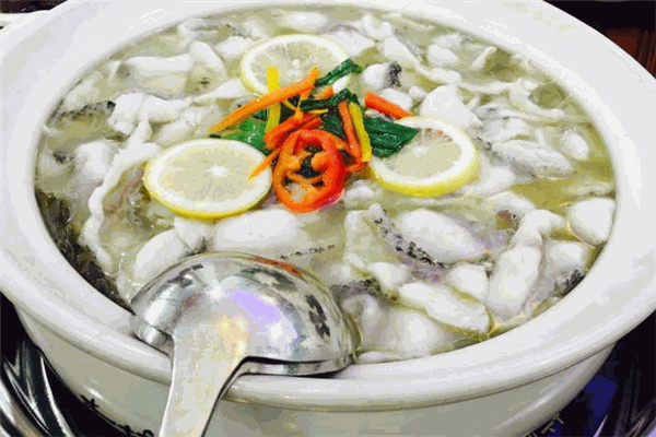 大胡子酸菜鱼