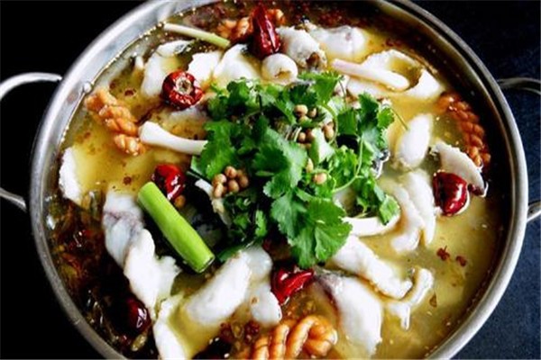 一个人酸菜鱼