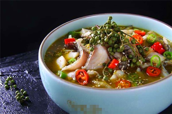 鱼小宝酸菜鱼