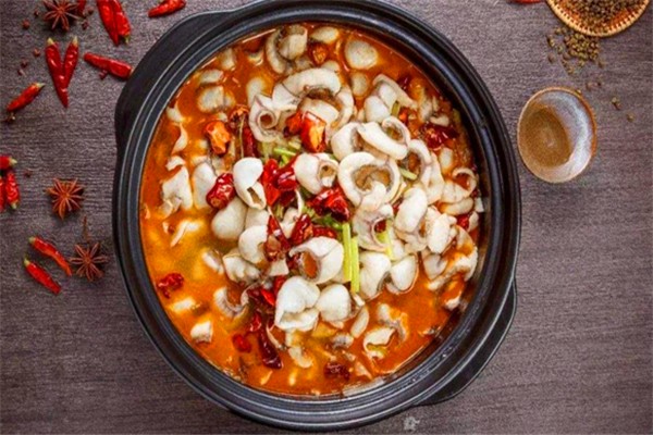 小鱼大作酸菜鱼