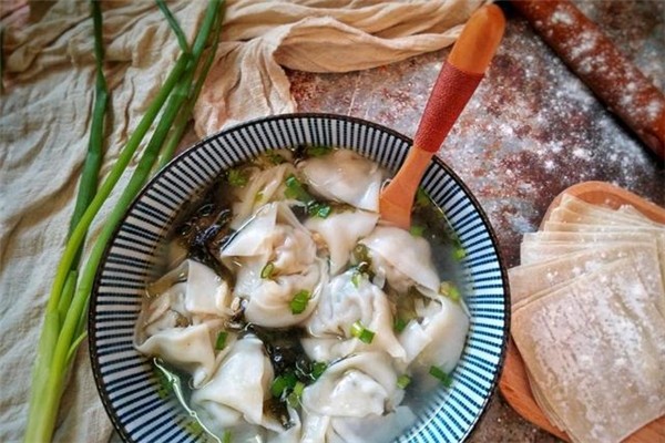 范聪明馄饨