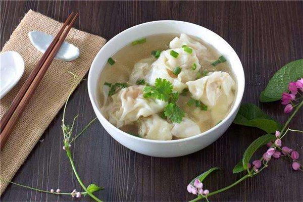 范聪明馄饨