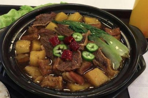 锋味煲仔饭