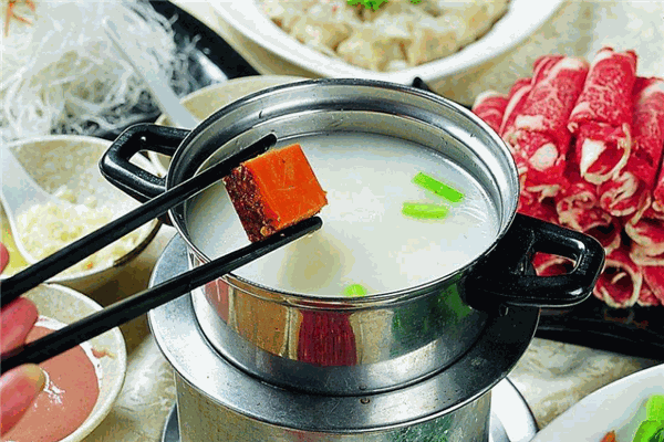 味之鲜美蛙鱼头火锅