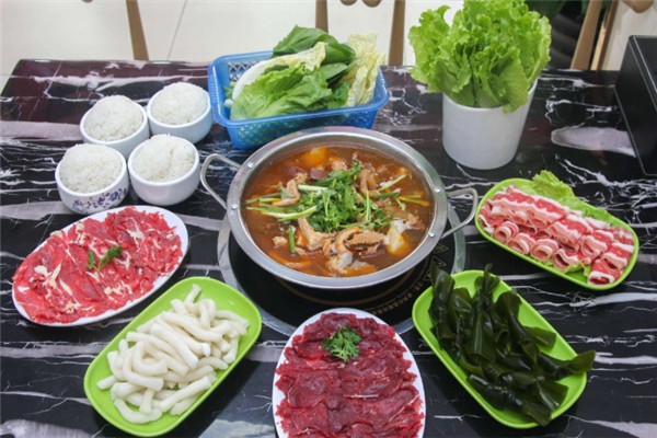 鑫百信火锅