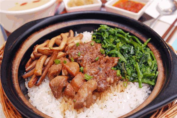 信德仁厨皇煲仔饭