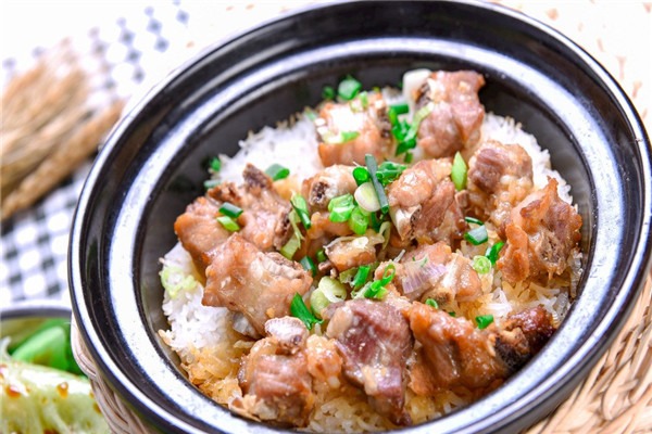 元一私房煲仔饭
