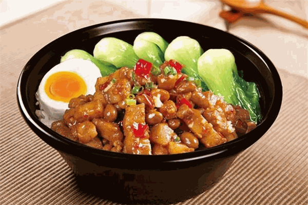 雄记煲仔饭
