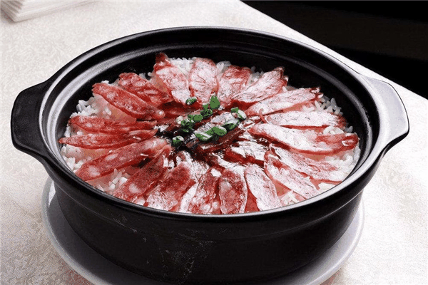 香小喷煲仔饭