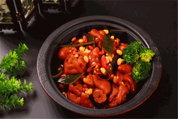 禾舀煲仔饭