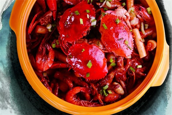 十三捞肉蟹煲