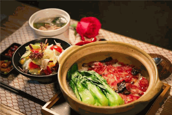 好滋味煲仔饭