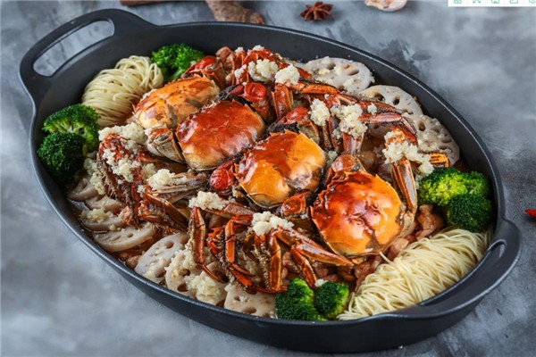钳酷肉蟹煲