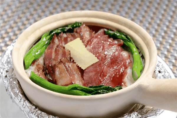 快乐煲仔饭