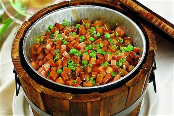 乓乓公木桶饭