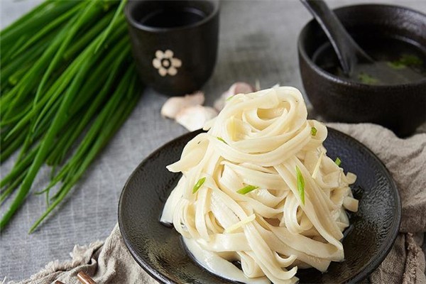 陆味牛肉面馆