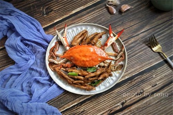 馋嘴猫肉蟹煲