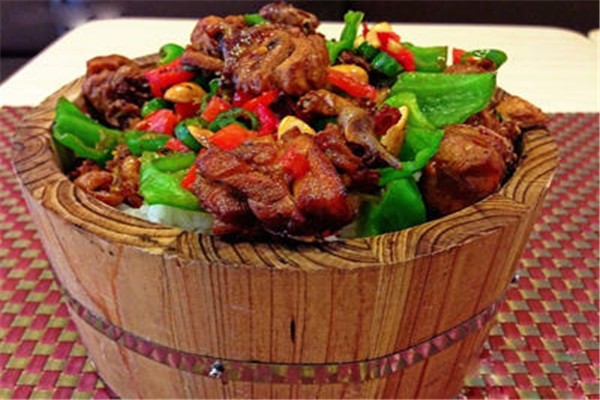 芈粉木桶饭
