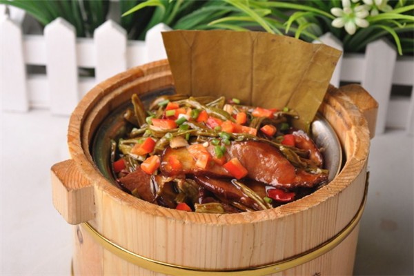 犇犇木桶饭