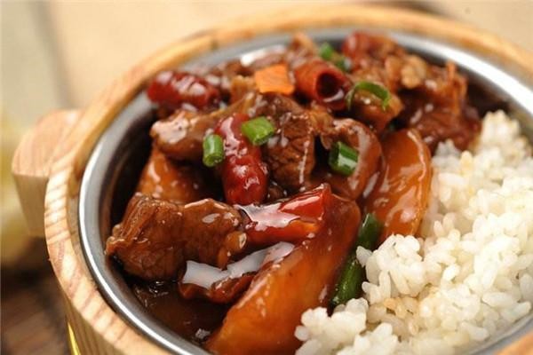 犇犇木桶饭