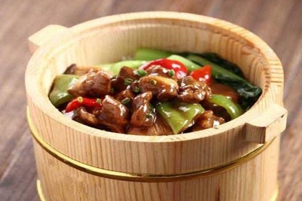 饱嗝庄木桶饭