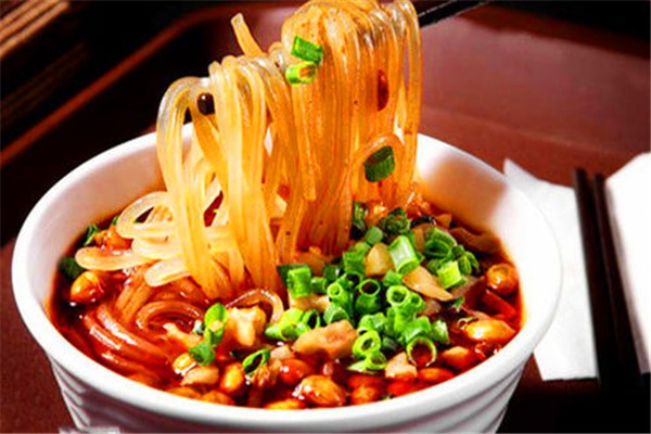 佐诱酸辣粉