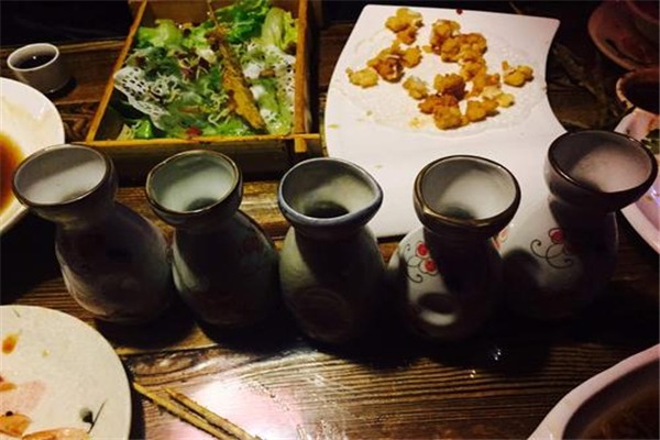 桃花醉小酒馆
