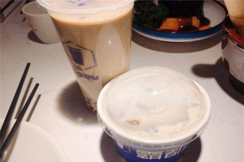 霸都撞茶
