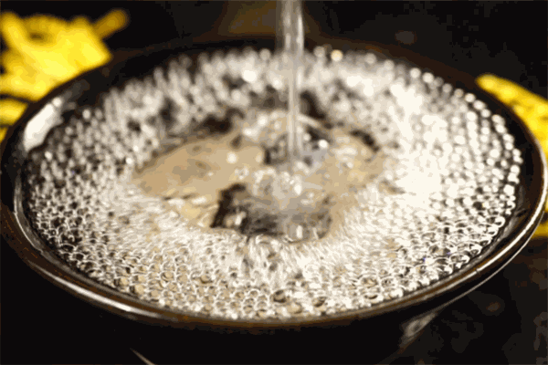 唐沙液白酒